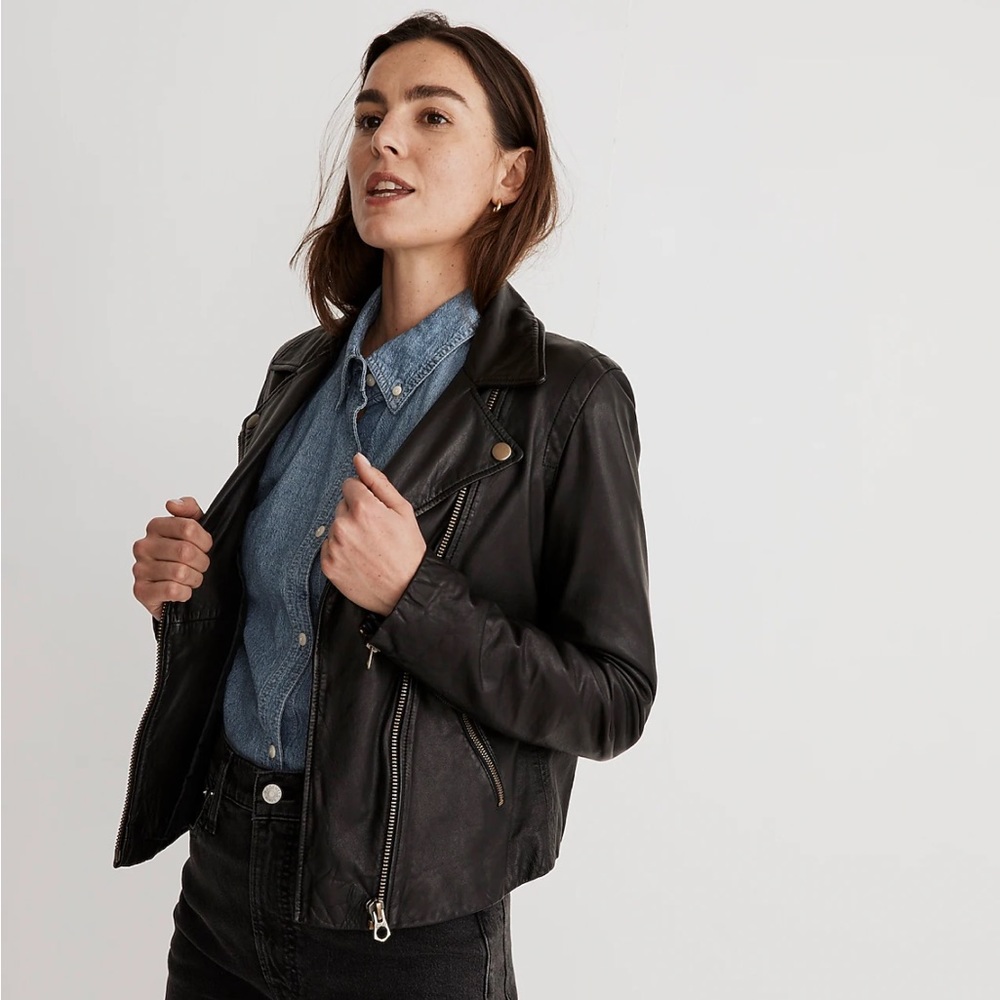 Real leather Madewell black jacket! A staple piece! 🖤